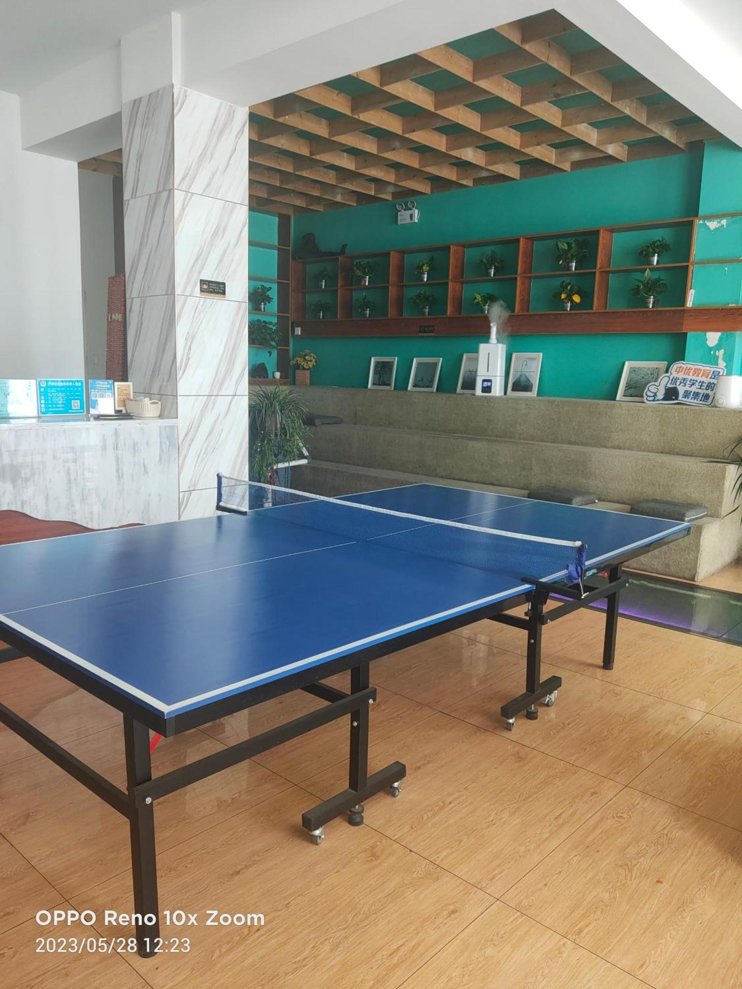 Lemongo Youth Hostel Χοχότ Εξωτερικό φωτογραφία