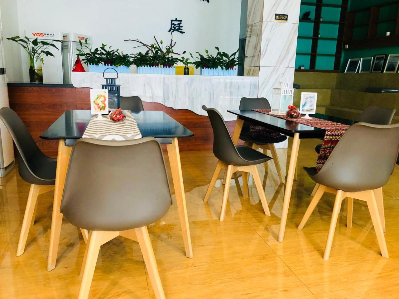 Lemongo Youth Hostel Χοχότ Εξωτερικό φωτογραφία